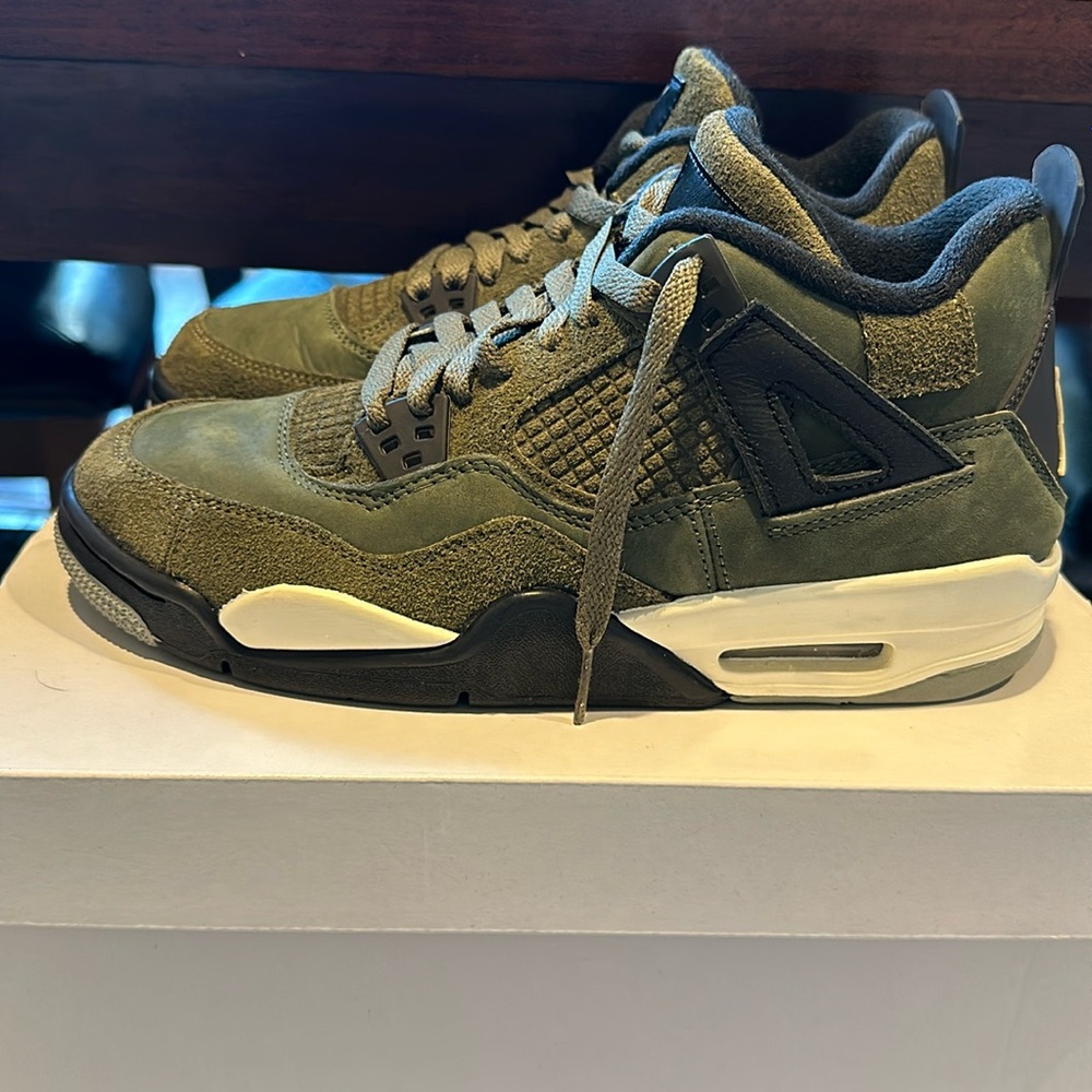 Air Jordan 4 retro se 7Y/8women